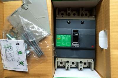 Автоматический выключатель Schneider Electric EZC250F3250 в Находке