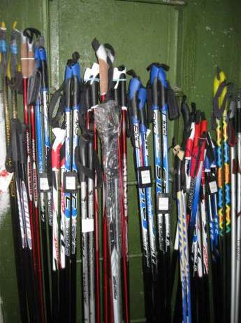 Лыжные комплекты и отдельно лыжи, палки, ботинки, крепления в фото 18