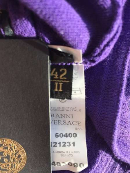 Топ новый Versace Италия 44 46 M фиолетовый сиреневый майка в Москве фото 3
