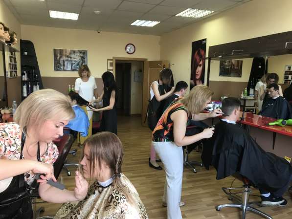Курсы парикмахеров бровистов наращивание ресниц в Жуковском