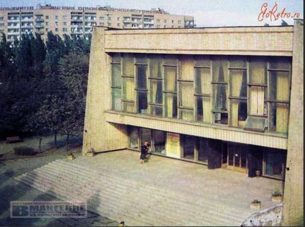 Здание кинотеатра 2000 м. кв, Макеевка в фото 4