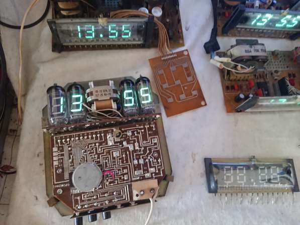 Часы электронные цифровые 4 штуки в Челябинске фото 6