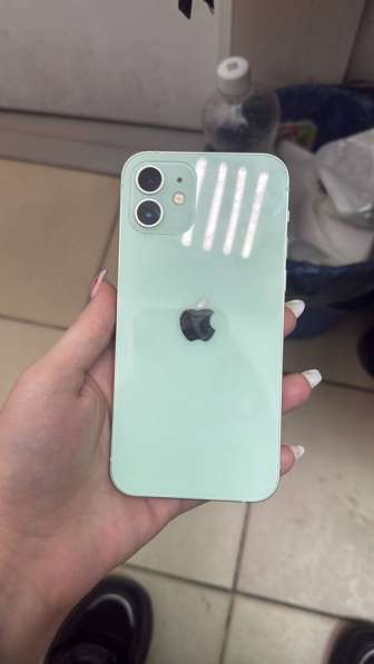 Продам IPhone 12 на 256гб практически новый
