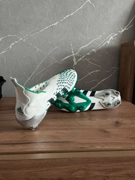 Бутсы с шипами в Москве