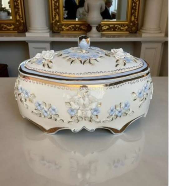 Ваза-конфетница-шкатулка с крышкой