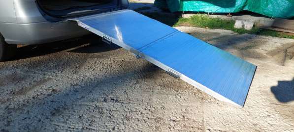 Мост погрузочный складной для склада