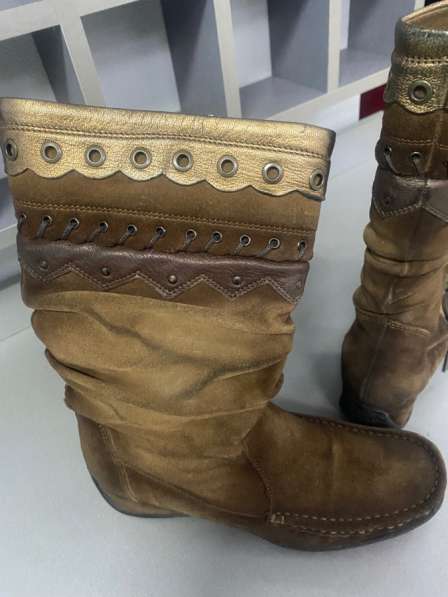 Продам женскую обувь в Хабаровске