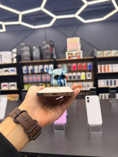 IPhone 16 pro 256 в Москве фото 3