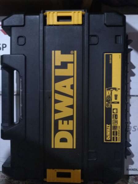 Продам перфоратор dewalt D 25 134-liru в Москве