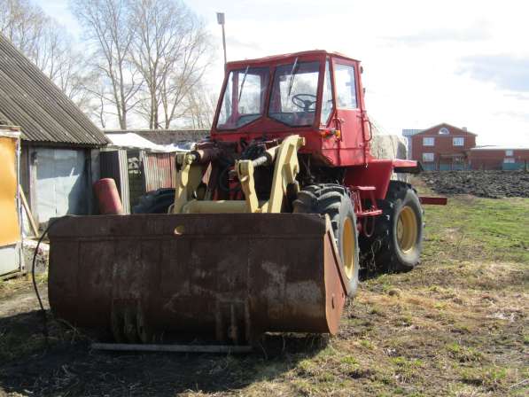 Погрузчик на базе трактора Т-150 1993г/ в Ульяновске
