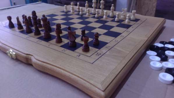 Шахматы шашки нарды три в одном в Симферополе фото 3