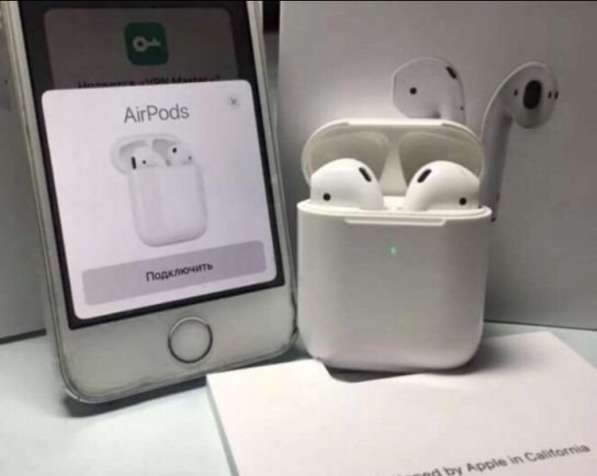 Наушники AirPods