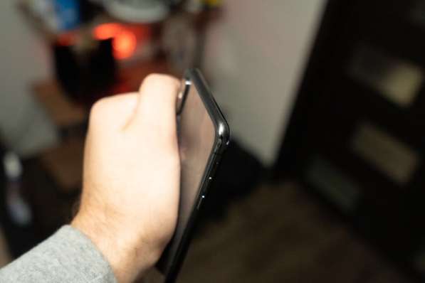 Продам IPhone X Max в Москве