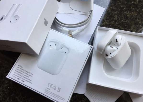 Apple AirPods 2 беспроводные наушники