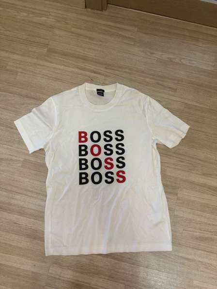 Новая мужская футболка hugo boss