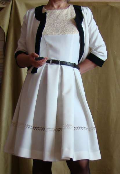Продам платье с жакетом в Томске