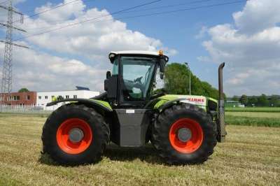 трактор CLAAS XERION 3300 TRAC в Краснодаре