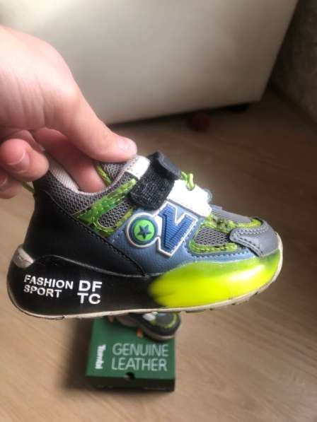 Кросовки на мальчика в Ангарске