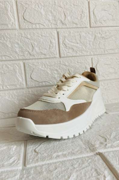 Кроссовки женские, новые в Москве фото 5