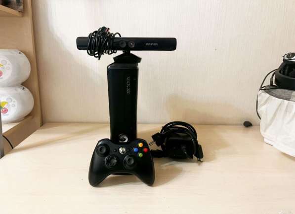 XBOX 360 Slim