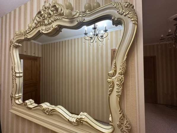 Зеркало настенное