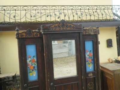 Старинный платянной шкаф в Москве фото 9