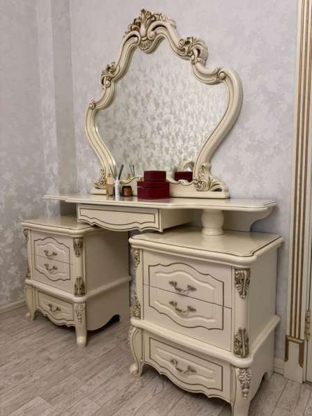 Спальная мебель, полной комплектации в Москве