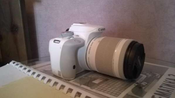 Фотоаппарат Canon EOS 100D белый