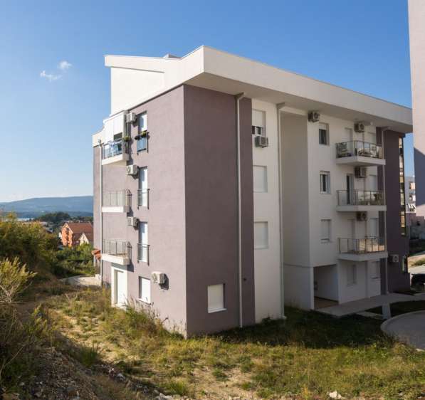 3х-комнатная квартира в Тивате, Черногория в фото 5