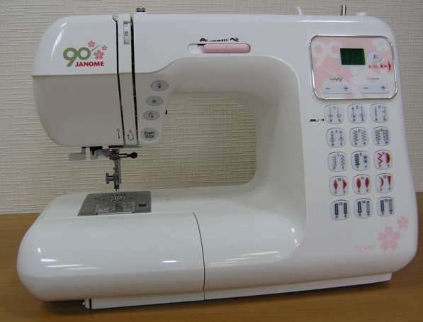 Швейная машина Janome DC 4030 (Япония)