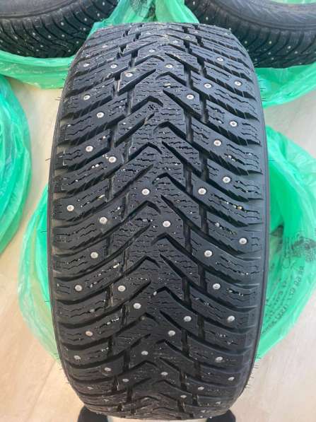 Продам комплект зимней резины Nokian Tyres Nordman 8 215/50