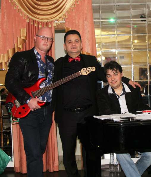 Ведущий, тамада, ди джей, дуэт ведущих в Москве фото 6