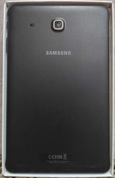 Samsung Tab E SM-T561 Black в фото 5