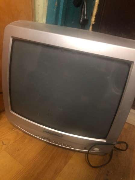 Продаётся маленький телевизор в Саратове