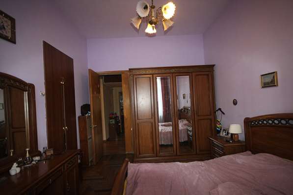 Без посредников, Квартира, 4 комнатная, Ереван, Малый Центр в фото 9