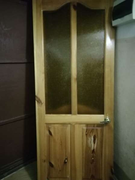 Дверь деревянная со стеклом