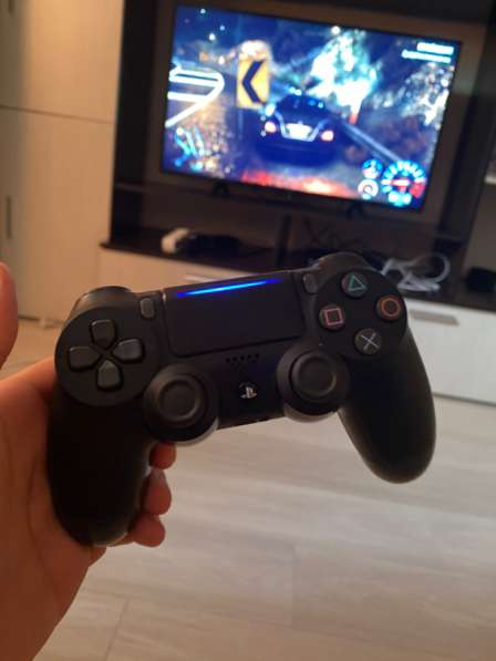 Sony PlayStation 4 slim 1Tb в Ростове-на-Дону фото 4