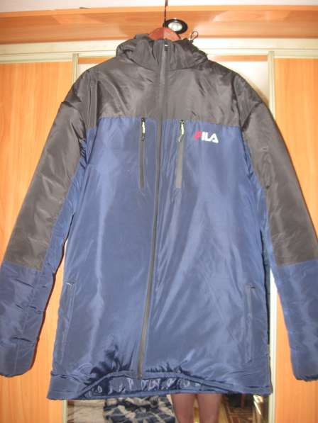 Продам фирменную зимнею куртку фирмы FILA 54-56 РАЗМЕР