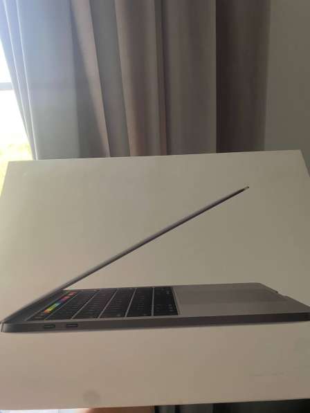 Apple MacBook pro 13 8gb 512SSD в Москве