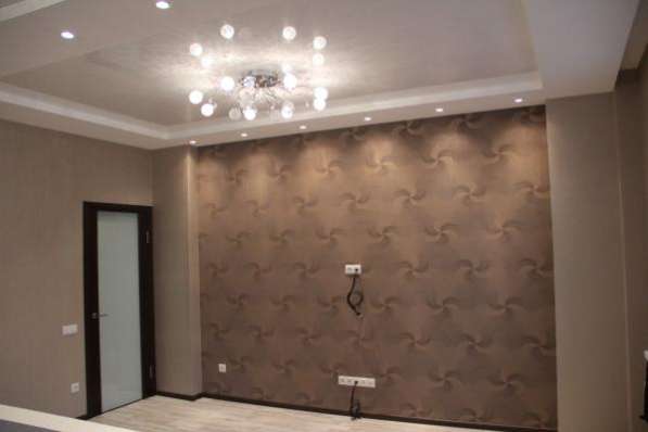 Поклейка обоев любой сложности