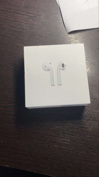 Apple AirPods в Санкт-Петербурге фото 4