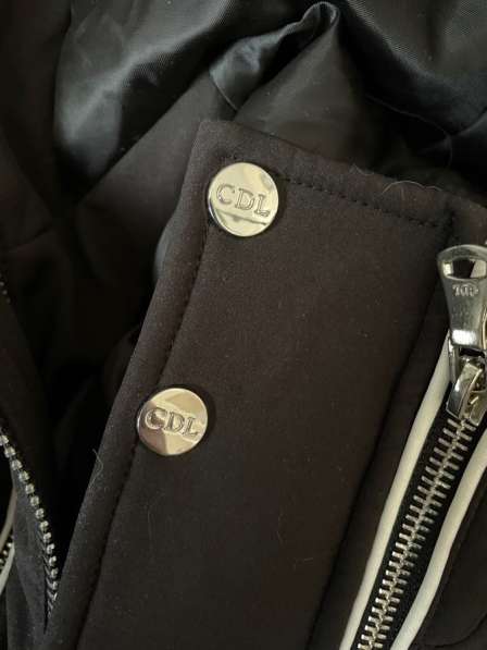 Куртка зимняя чёрная CDL с капюшоном 44 46 размер в Москве фото 3