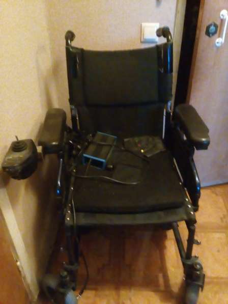 Продам кресло - коляску
