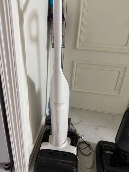 Продается пылесос роборок