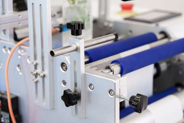 Полуавтоматический настольный этикетировщик AS-С12 в Малаховке фото 5