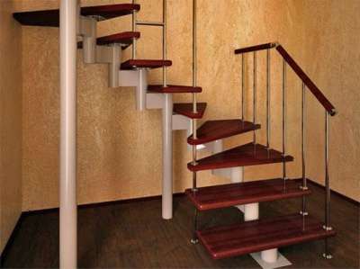 Межэтажные лестницы на косоуре в Арзамасе фото 3