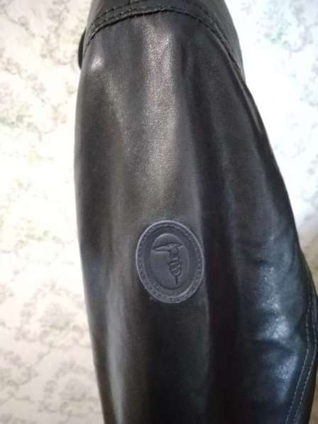 Куртка кожаная Trussardi в Москве фото 9