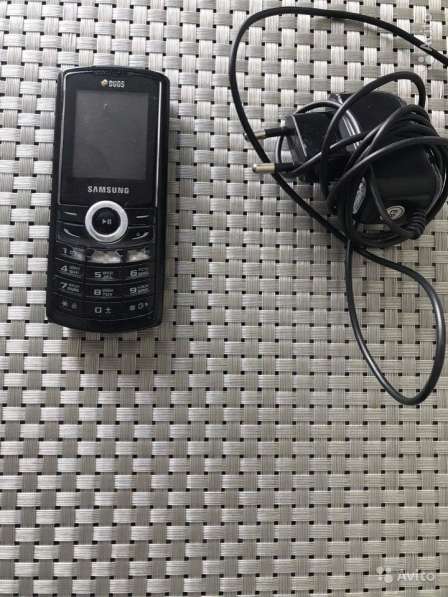 Сотовый телефон SAMSUNG GT-E2232 DuoS черный