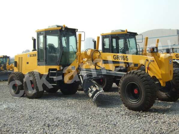Автогрейдер XCMG GR165 в Челябинске фото 3