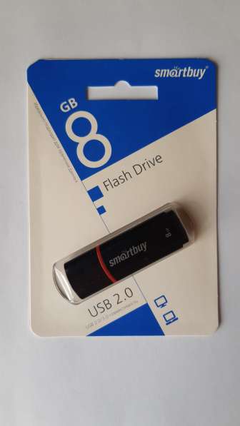 Флеш-память SmartBuy Crown 8 Gb USB белая, чёрная. Флешка